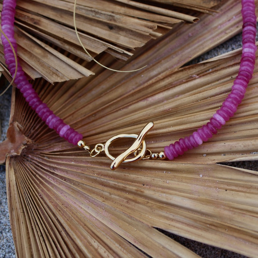 pink beaded necklace with gold clasp summer beach ocean boho trendy stylish stacked